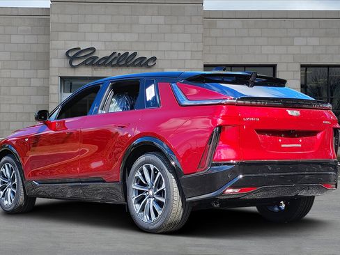 New 2026 Cadillac Lyriq Sport image 4