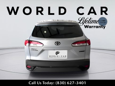 Used 2024 Toyota Corolla Cross AWD Hybrid image 4