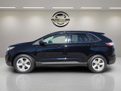 Used 2018 Ford Edge SE image 4