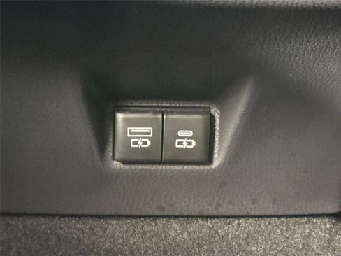 Certified 2025 Toyota Camry LE image 37