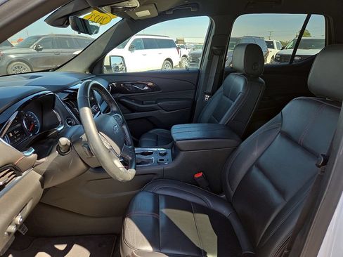 Used 2023 Chevrolet Traverse RS AWD/4WD image 25