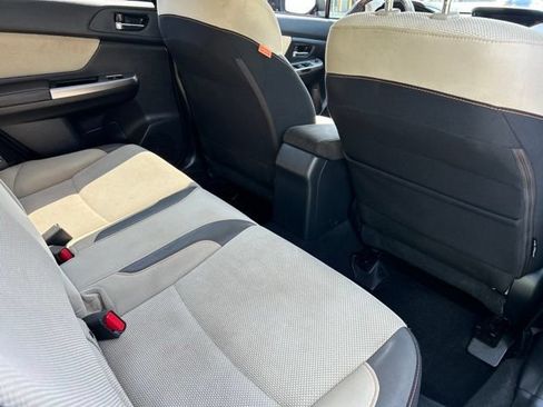 Used 2016 Subaru Crosstrek 2.0i Premium AWD/4WD image 11