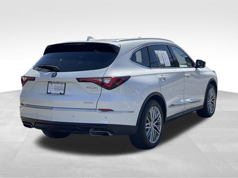 Used 2023 Acura MDX SH-AWD w/ Advance Package image 4