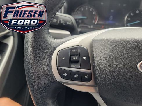 Used 2023 Ford Explorer XLT w/ Equipment Group 202A AWD/4WD image 15