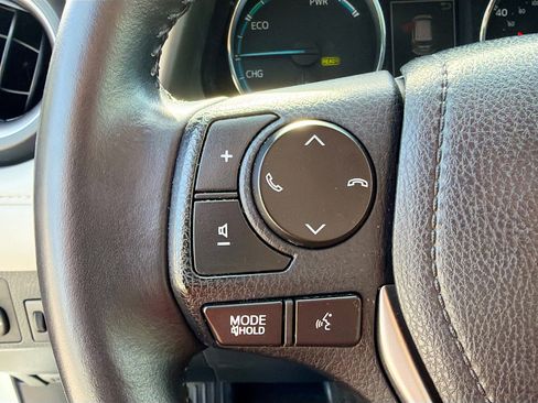 Used 2016 Toyota RAV4 Limited image 33