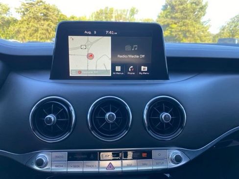 Used 2021 Kia Stinger GT2 AWD/4WD image 31