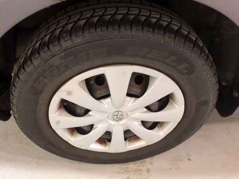 Used 2010 Toyota Corolla LE image 21