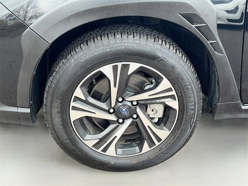Used 2025 Subaru Crosstrek 2.0i Premium image 30