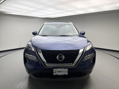 Used 2021 Nissan Rogue SV w/ Premium Package image 8