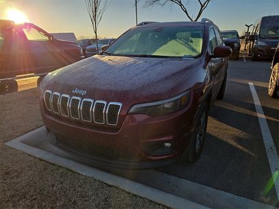 Used 2019 Jeep Cherokee Latitude Plus w/ Comfort/Convenience Group