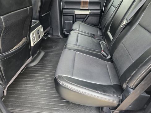 Used 2015 Ford F150 Lariat image 22