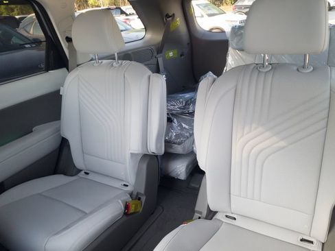 New 2026 Hyundai Palisade SEL Premium FWD image 16