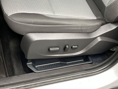 Used 2017 Ford Escape SE AWD/4WD image 11