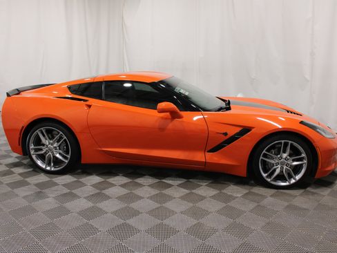 Used 2019 Chevrolet Corvette Stingray Coupe w/ LPO, Stingray Logo Package RWD image 26