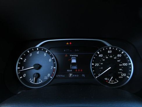 Used 2024 Nissan Frontier SV image 15