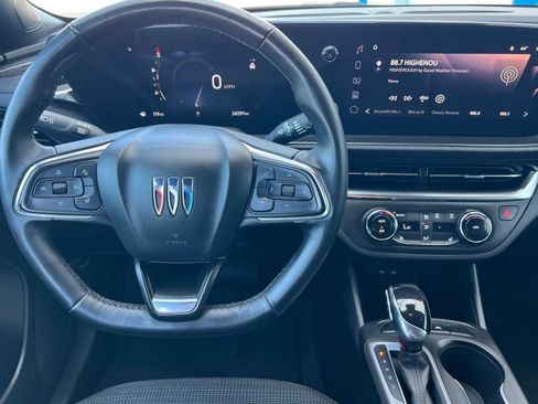 Used 2024 Buick Envista Preferred w/ Convenience I Package FWD image 11