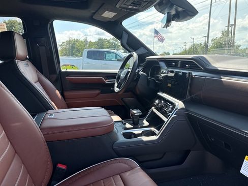 New 2025 GMC Sierra 1500 Denali Ultimate image 10