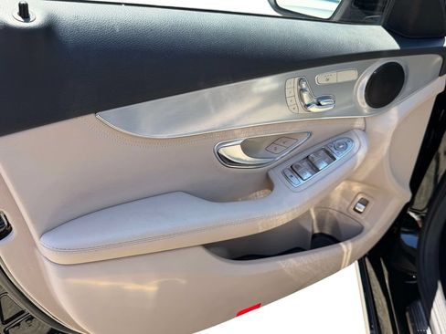 Used 2016 Mercedes-Benz C 300 4MATIC Sedan image 27