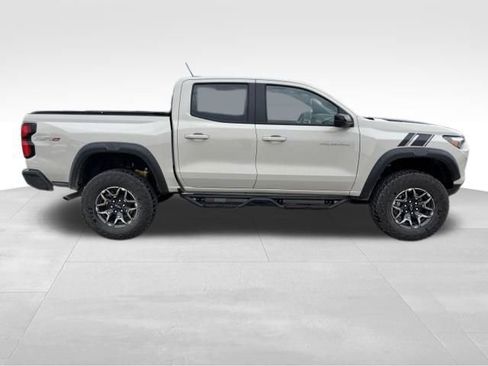 Certified 2026 Chevrolet Colorado ZR2 w/ Technology Package AWD/4WD image 6