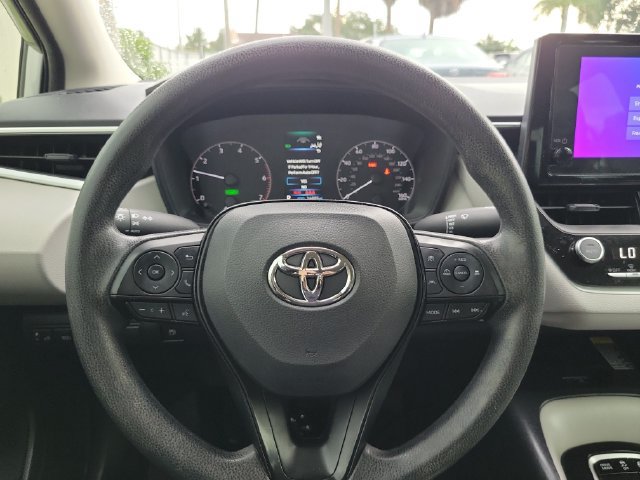 Used 2025 Toyota Corolla LE w/ LE Premium Package FWD image 14