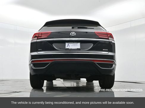 Used 2020 Volkswagen Atlas Cross Sport SEL image 47
