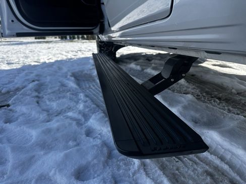 Used 2020 RAM 1500 Laramie image 11