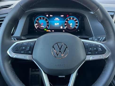 New 2026 Volkswagen Atlas Cross Sport SEL Premium R-Line AWD/4WD image 22