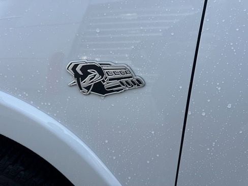 New 2026 RAM 1500 4x4 Crew Cab image 8