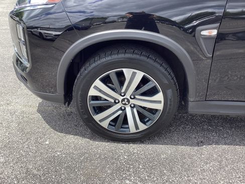 Used 2025 Mitsubishi Outlander Sport ES AWD/4WD image 10