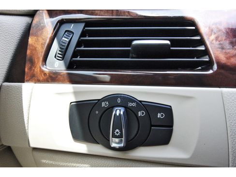 Used 2012 BMW 328i Convertible RWD image 27