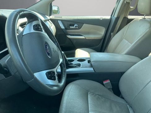Used 2013 Ford Edge SEL FWD image 3
