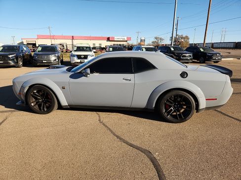 Used 2022 Dodge Challenger R/T Scat Pack image 2