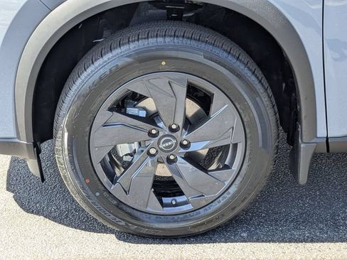New 2026 Nissan Rogue SV w/ Cold Weather Package FWD image 10