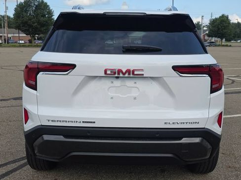 New 2027 GMC Terrain Elevation w/ Elevation Premium Package AWD/4WD image 15