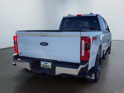 Used 2024 Ford F350 Lariat image 5