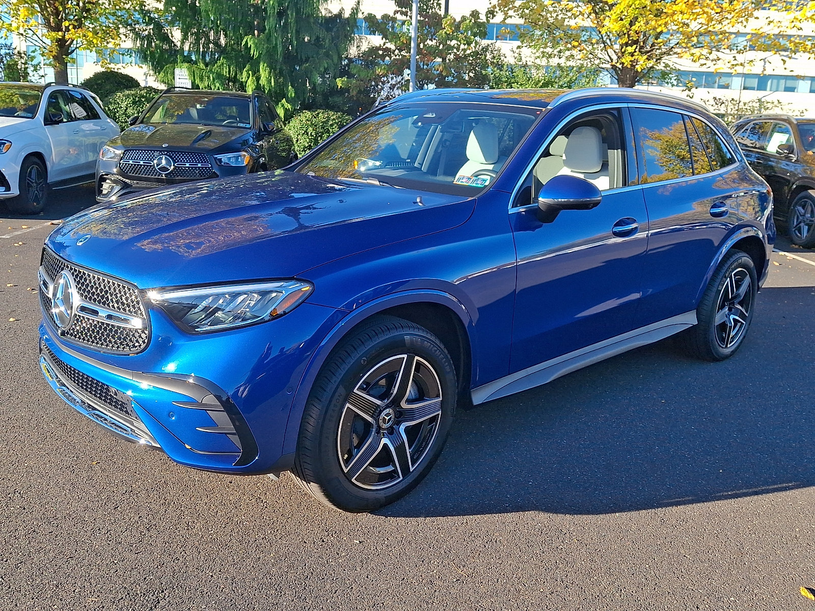New 2026 Mercedes-Benz GLC 300 4MATIC image 3