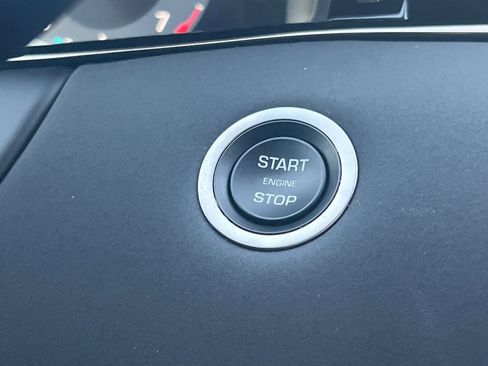 Used 2026 Land Rover Range Rover Evoque S image 35