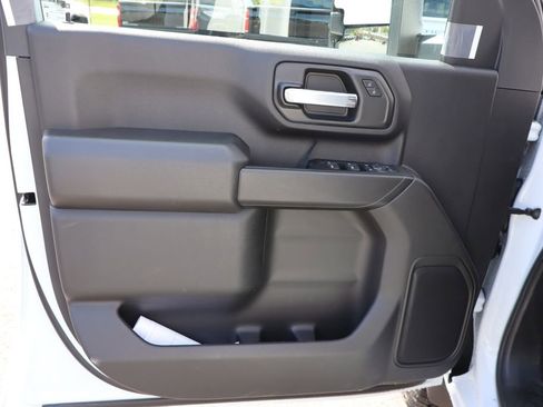 New 2026 Chevrolet Silverado 2500 Custom w/ Custom Value Package AWD/4WD image 4
