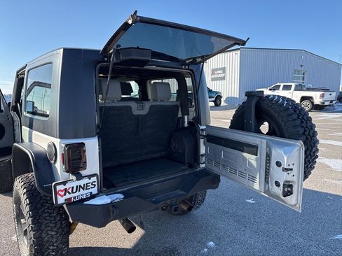 Used 2008 Jeep Wrangler Rubicon w/ PWR Convenience Group image 32