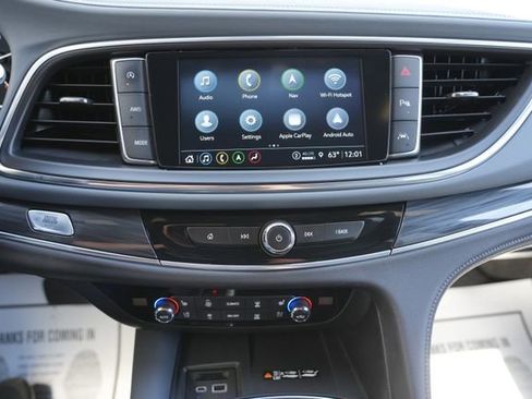 Used 2024 Buick Enclave Premium AWD/4WD image 29