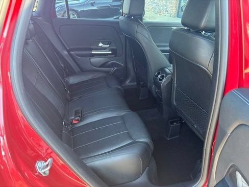 Used 2022 Mercedes-Benz GLA 250 4MATIC w/ Premium Package Lite image 35