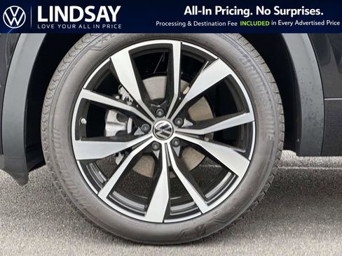 New 2026 Volkswagen Atlas SEL Premium R-Line AWD/4WD image 8