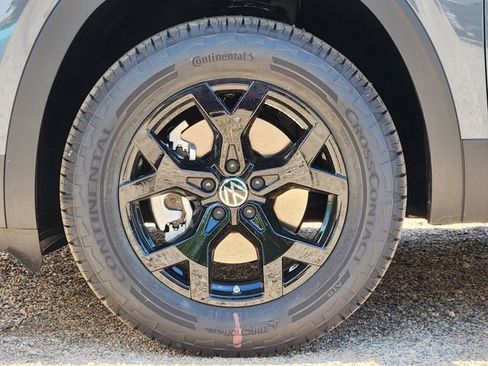 New 2026 Volkswagen Atlas Peak Edition AWD/4WD image 9