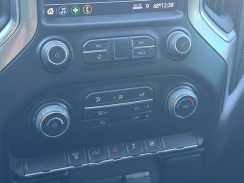 Used 2022 Chevrolet Silverado 3500 LT image 22