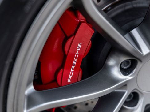 Certified 2016 Porsche Cayman GT4 RWD image 20