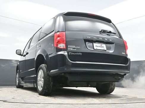 Used 2019 Dodge Grand Caravan SE image 36