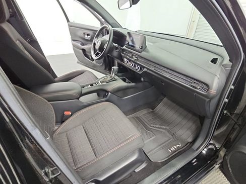 Used 2025 Honda HR-V Sport image 33