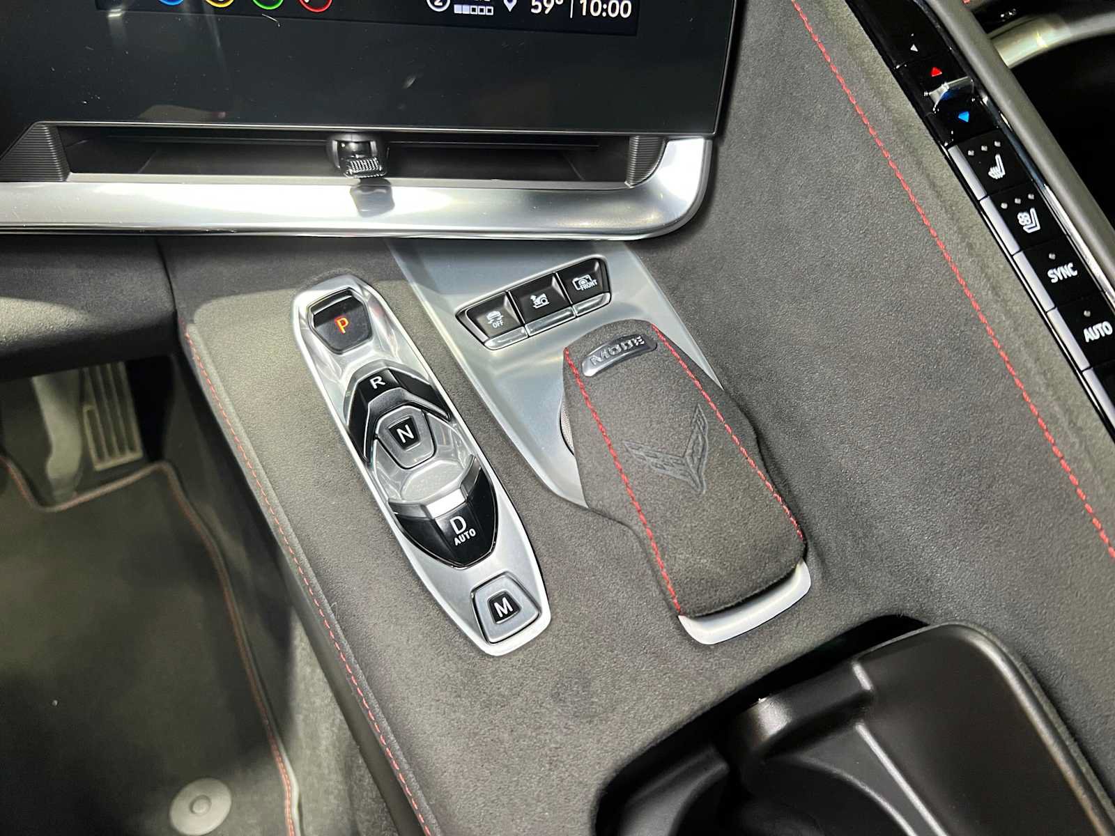 Used 2021 Chevrolet Corvette Stingray Premium Cpe w/ Z51 Performance Package RWD image 30