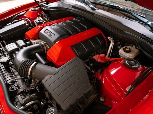 Used 2011 Chevrolet Camaro SS image 25