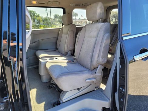 Used 2016 Nissan Quest SV FWD image 14